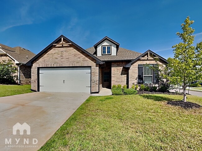Building Photo - 5108 Whitegold Ave