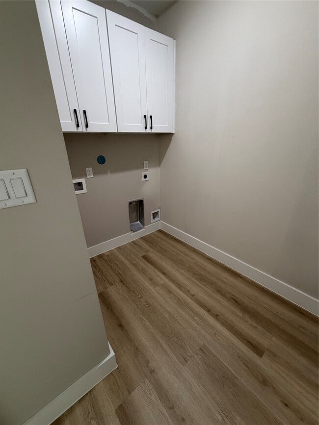 Building Photo - 2523 Liguria Ln