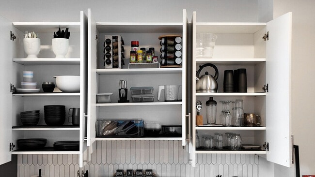 Building Photo - 1424 N Park Pl