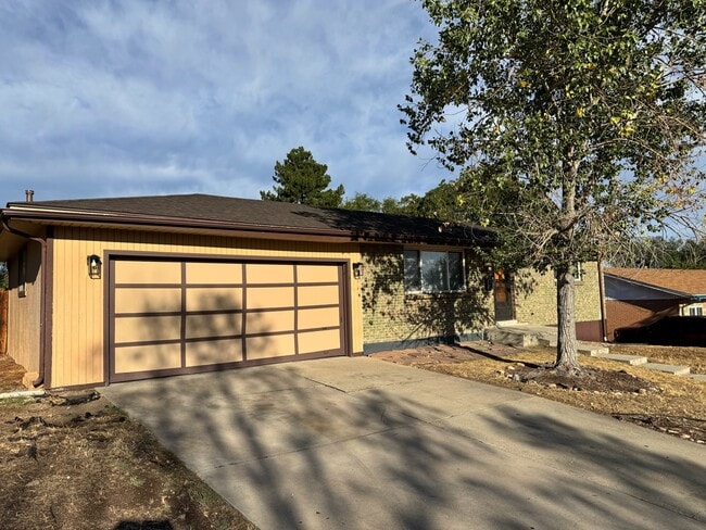 Building Photo - 8305 Acoma St