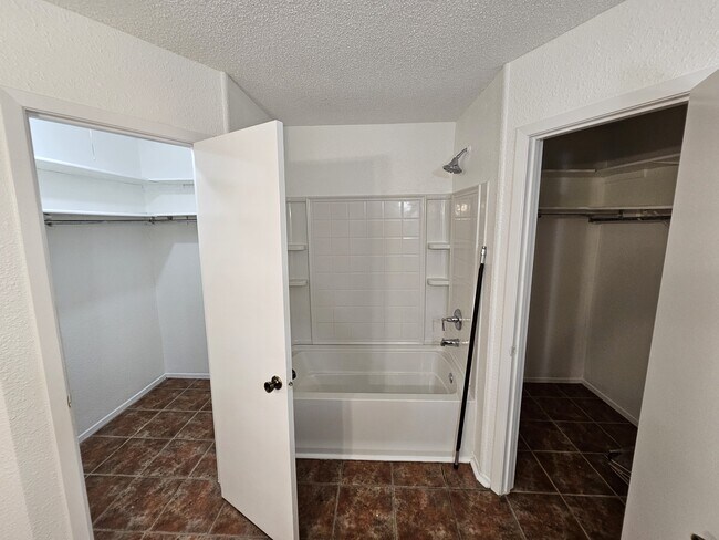 Building Photo - 12701 Europa Ln