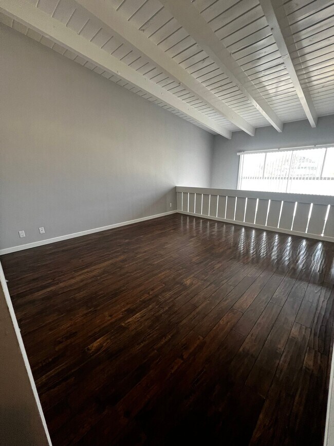 Building Photo - 4034 Emerald St