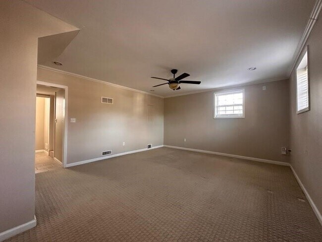 Building Photo - 1716 Mohawk Pl SE