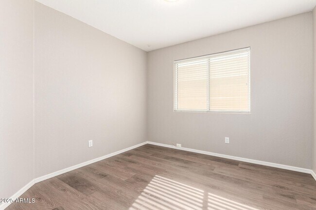 Building Photo - 21629 N 79th Dr