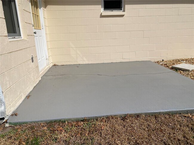 Building Photo - 8666 SW 92nd Ln