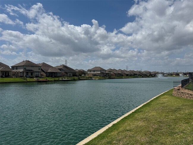 Building Photo - 3831 W Alessano Ln