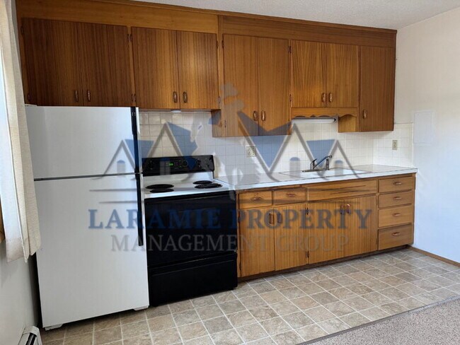 Building Photo - 610 S 6th St