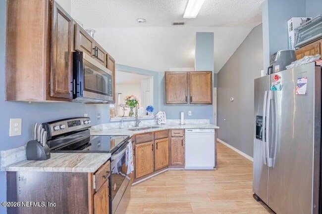 Building Photo - 8278 Sailmaker Ln