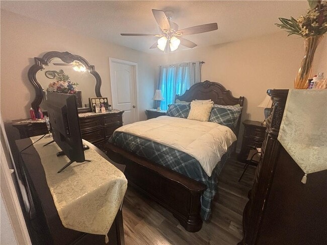 Building Photo - 121 Callie Cir