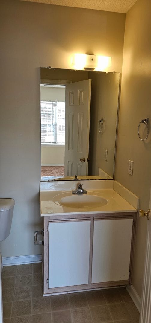 Building Photo - 204 Fairwood Ct