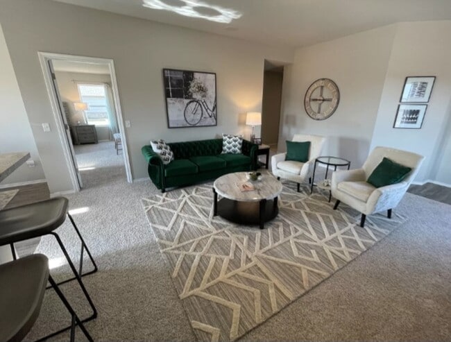 Building Photo - 10620 Pine Wy