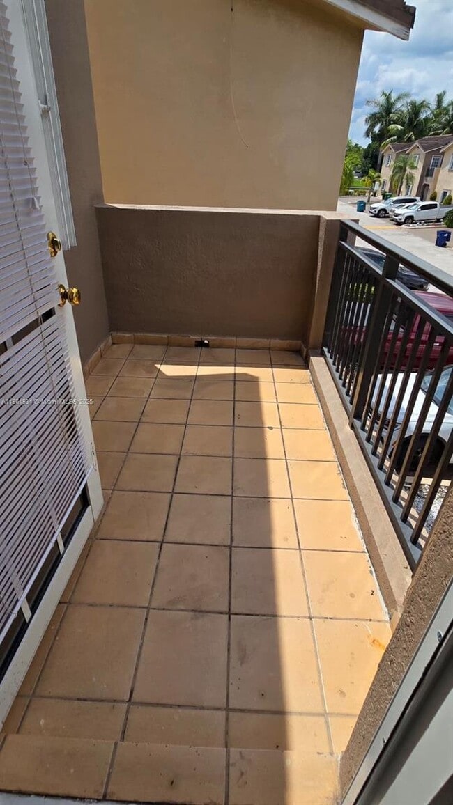 Building Photo - 7640 NW 182nd Terrace