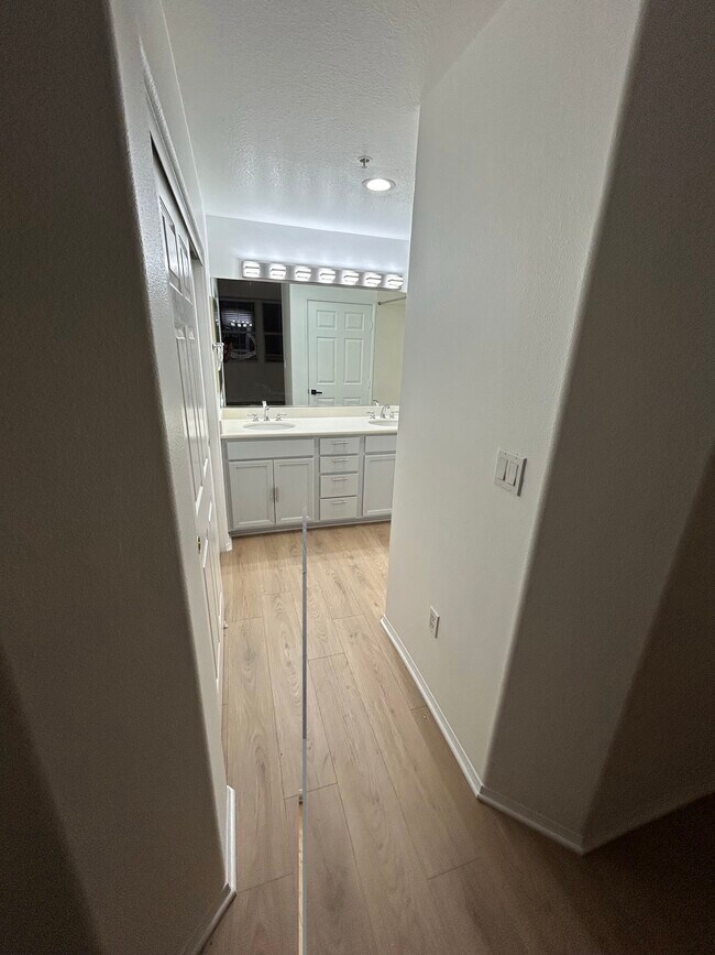 Building Photo - 12963 W Runway Rd