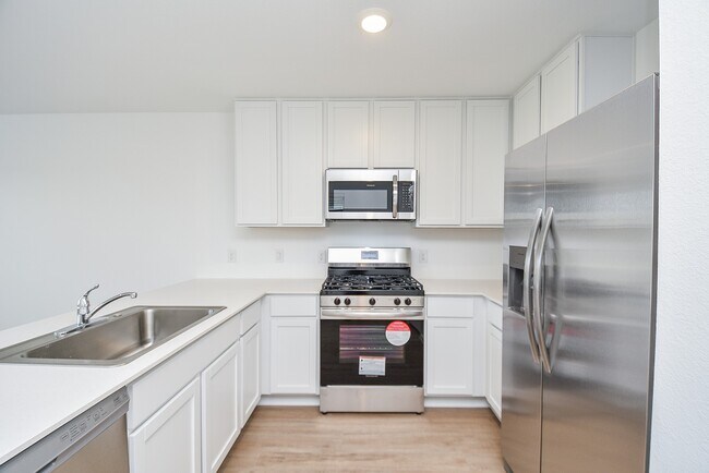 Building Photo - 21430 Carosella Dr