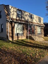 Building Photo - 2644 S Linebarger Ter