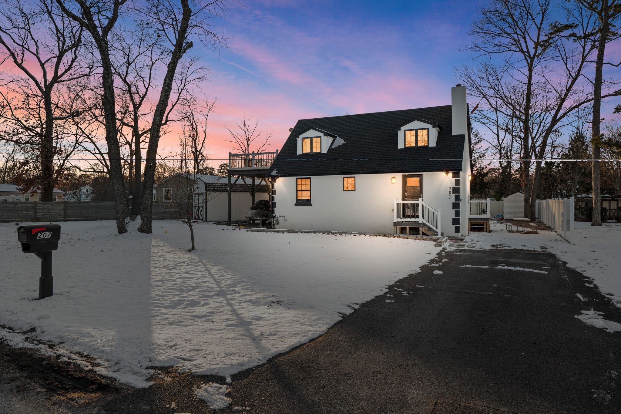 Building Photo - 207 Woodlawn Ave