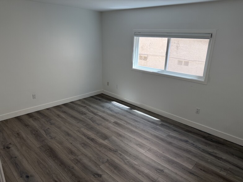 Building Photo - 1633 Goodman Ave