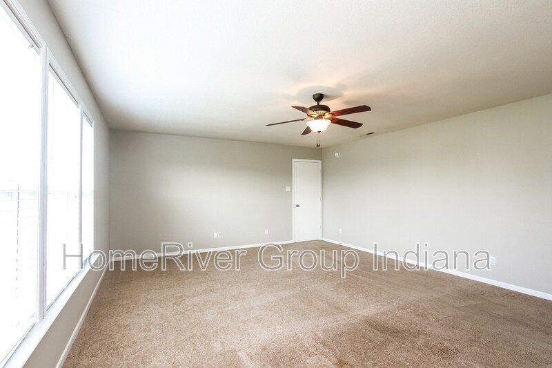 Building Photo - 3015 W Crosscreek Dr