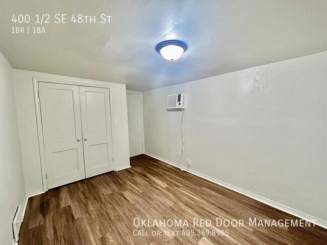 Building Photo - 400 1/2 SE 48th St-