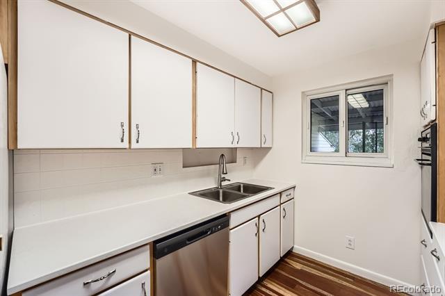 Building Photo - 944 S Potomac Ct