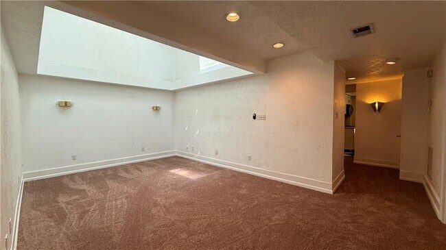 Building Photo - 329 Castle Shannon Blvd