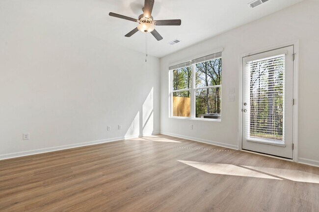 Building Photo - 212 Wiltshire Mill Dr