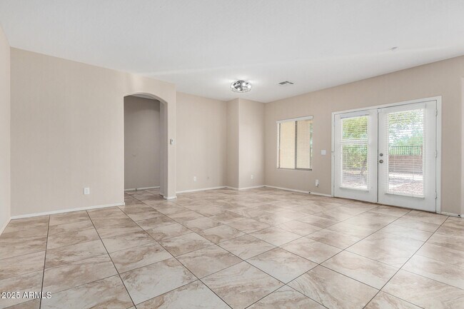 Building Photo - 22181 W Devin Dr
