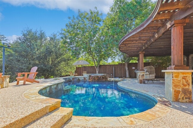 Building Photo - 1088 Pondview Dr