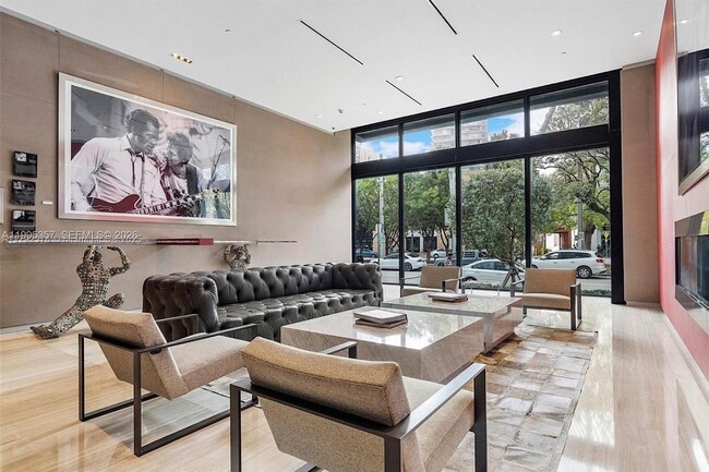 Building Photo - 1080 Brickell Ave