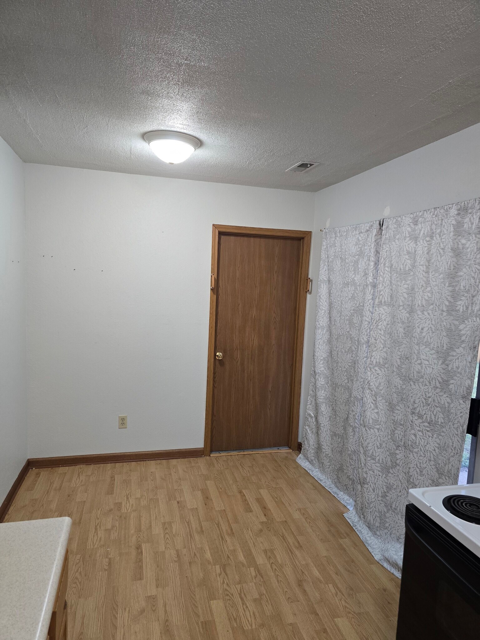 Building Photo - 519 Green St