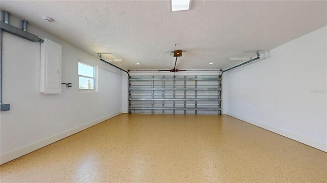 Building Photo - 6380 3rd Palm Point