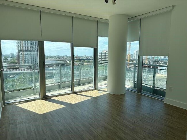 Building Photo - 92 SW 3rd St