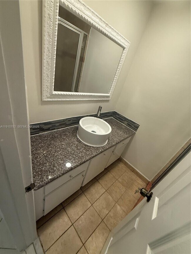 Building Photo - 1540 NE 191st St