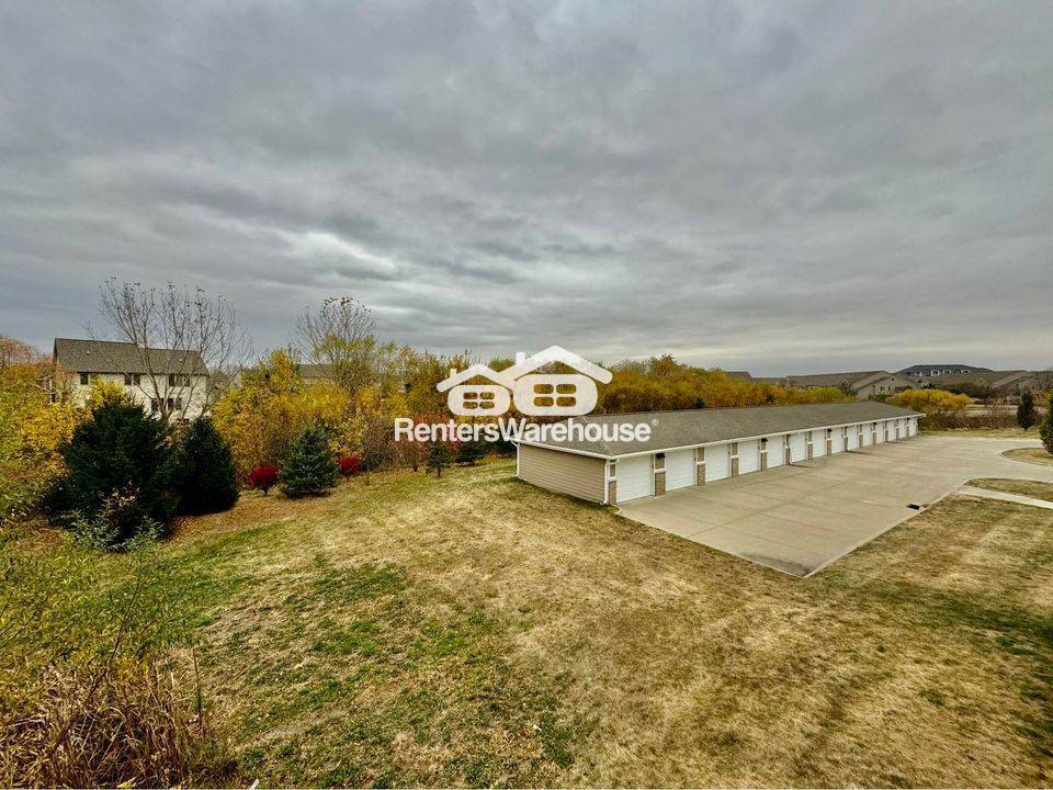 Building Photo - 8350 EP True Pkwy