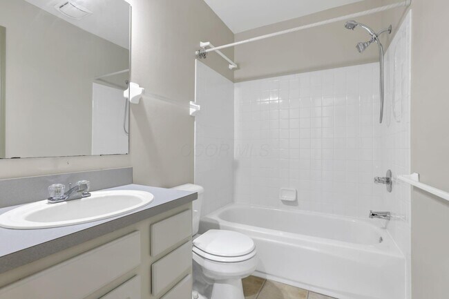 Building Photo - 2573 Rustling Oak Blvd