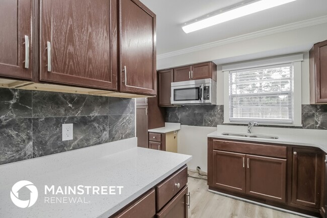 Building Photo - 548 Cambridge Cir