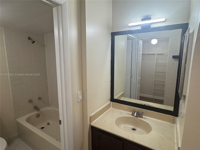 Building Photo - 5661 Riverside Dr