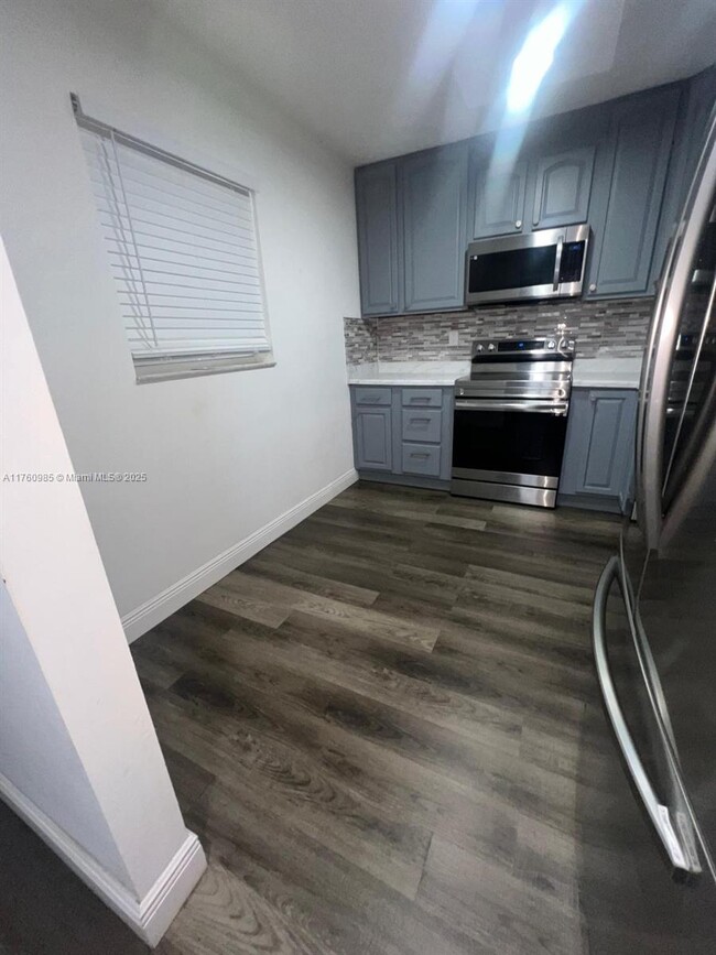 Building Photo - 1830 SW 81st Ave