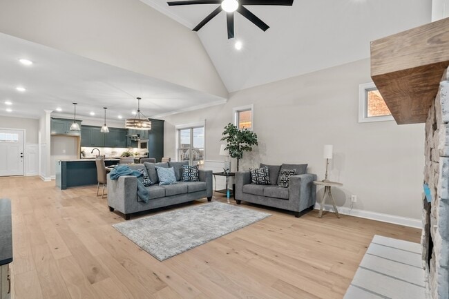 Building Photo - 1111 Joe Martin Ln