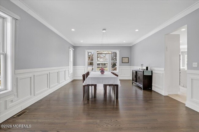 Building Photo - 475 Monmouth Pl