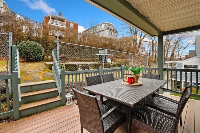 Building Photo - 54 Edgecliff Rd