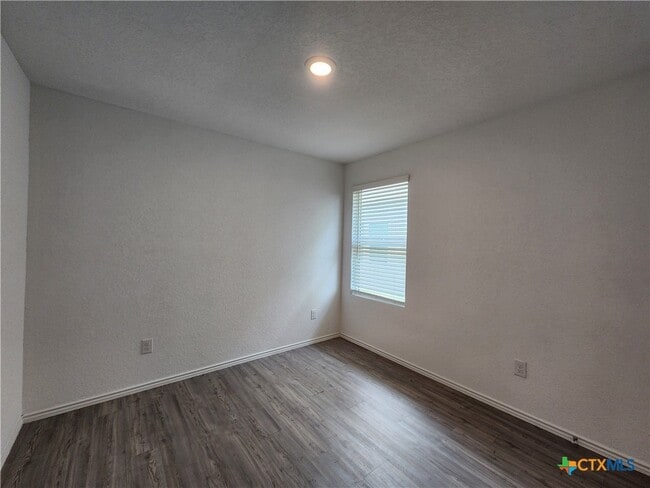 Building Photo - 434 Fairy Duster Dr