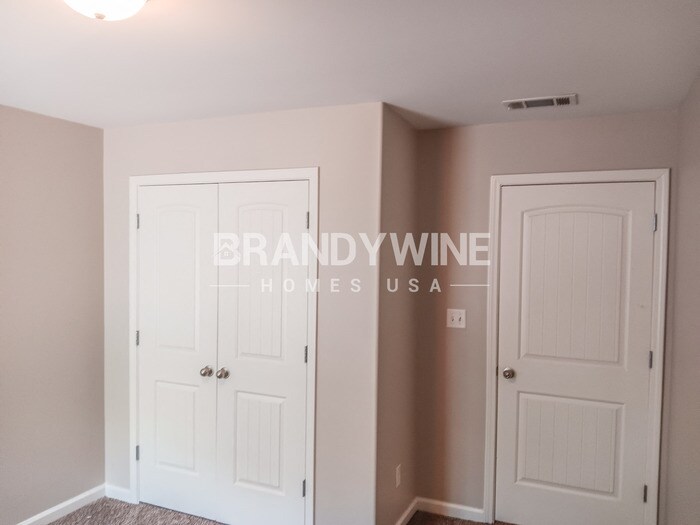 Building Photo - 2260 Webbing Dr