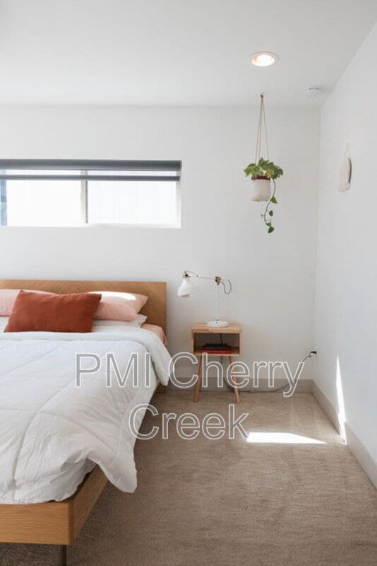 Building Photo - 2819 Jackson St