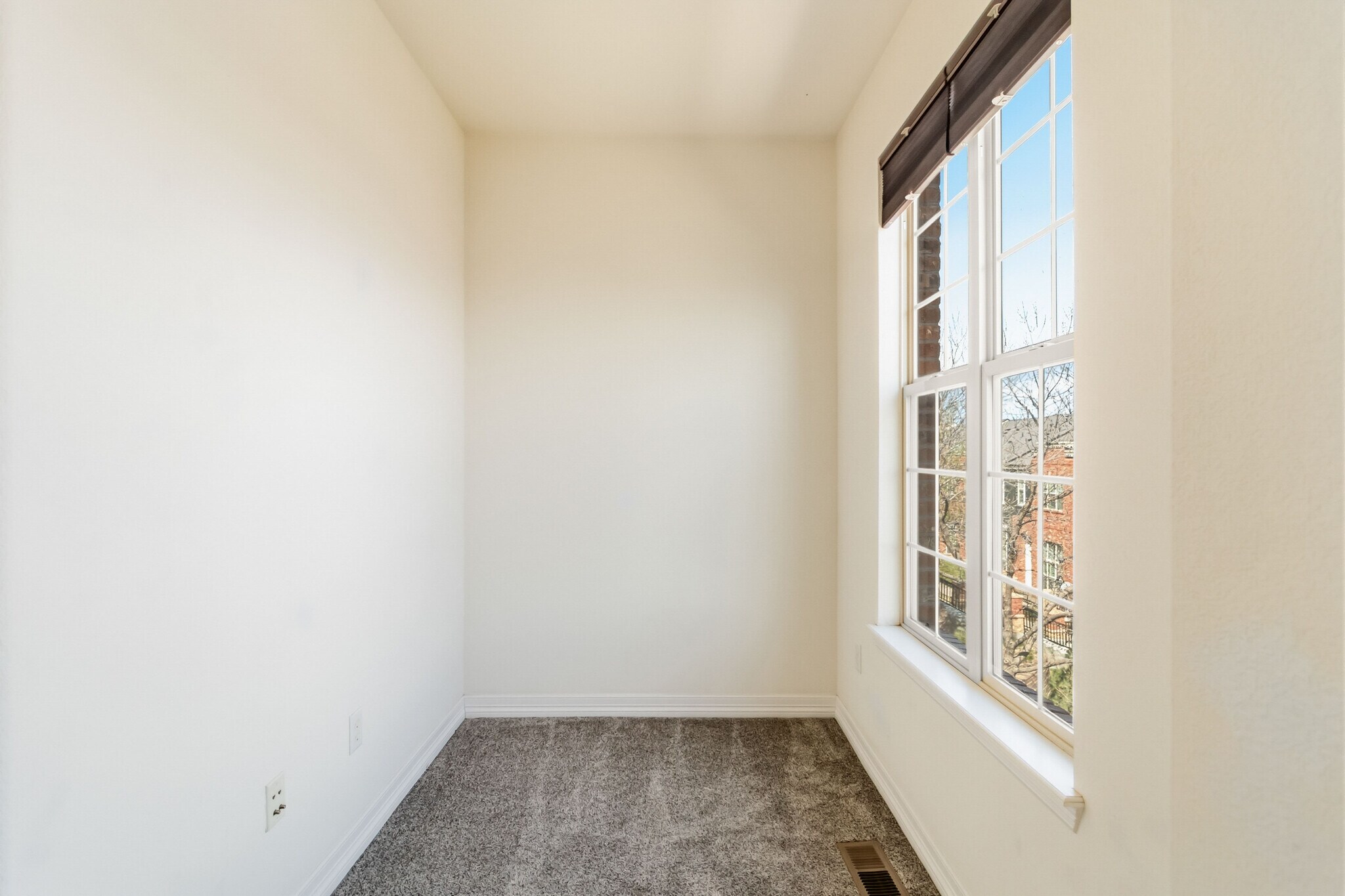 Building Photo - 9219 Kornbrust Cir
