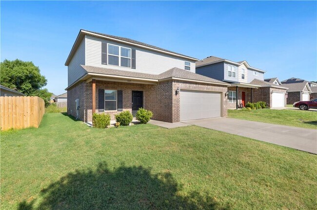 Primary Photo - 1209 S Ivory Bill Ln