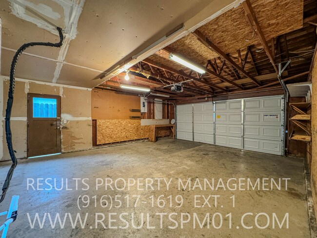 Building Photo - Spacious Single-Story Home in Prime Citrus Heights Location