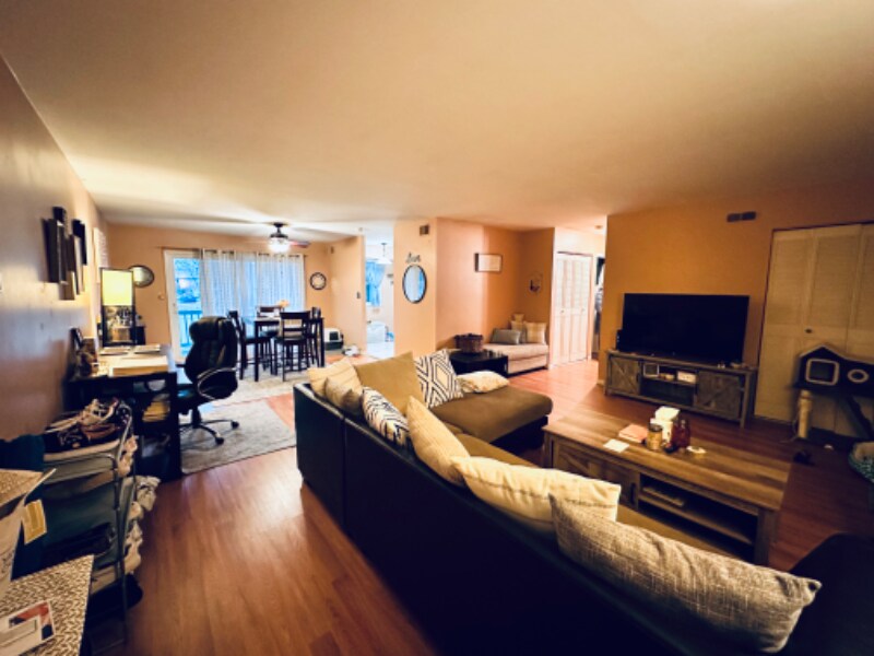 Building Photo - 2916 State Hill Rd