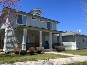 Building Photo - 1127 NW 17th St