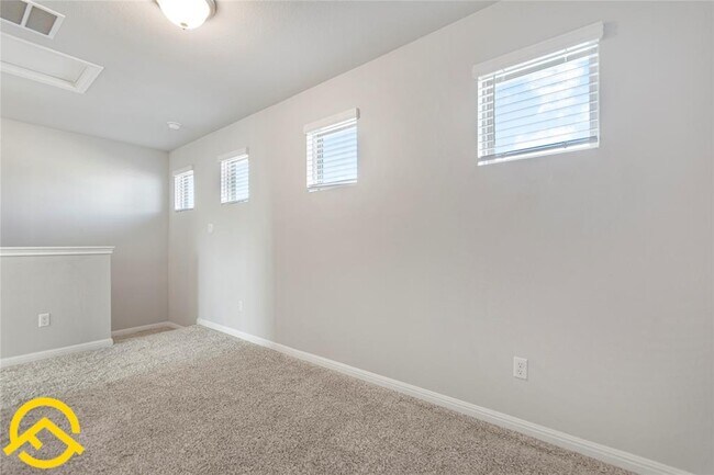 Building Photo - 3008 Sage Ranch Dr
